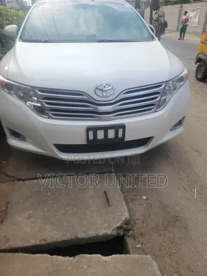 Toyota Venza AWD 2011 White