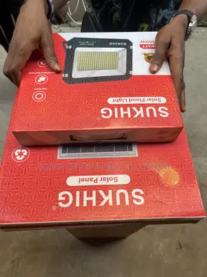 SUKHIG 300W Solar Flood Light Heavy-Duty LED