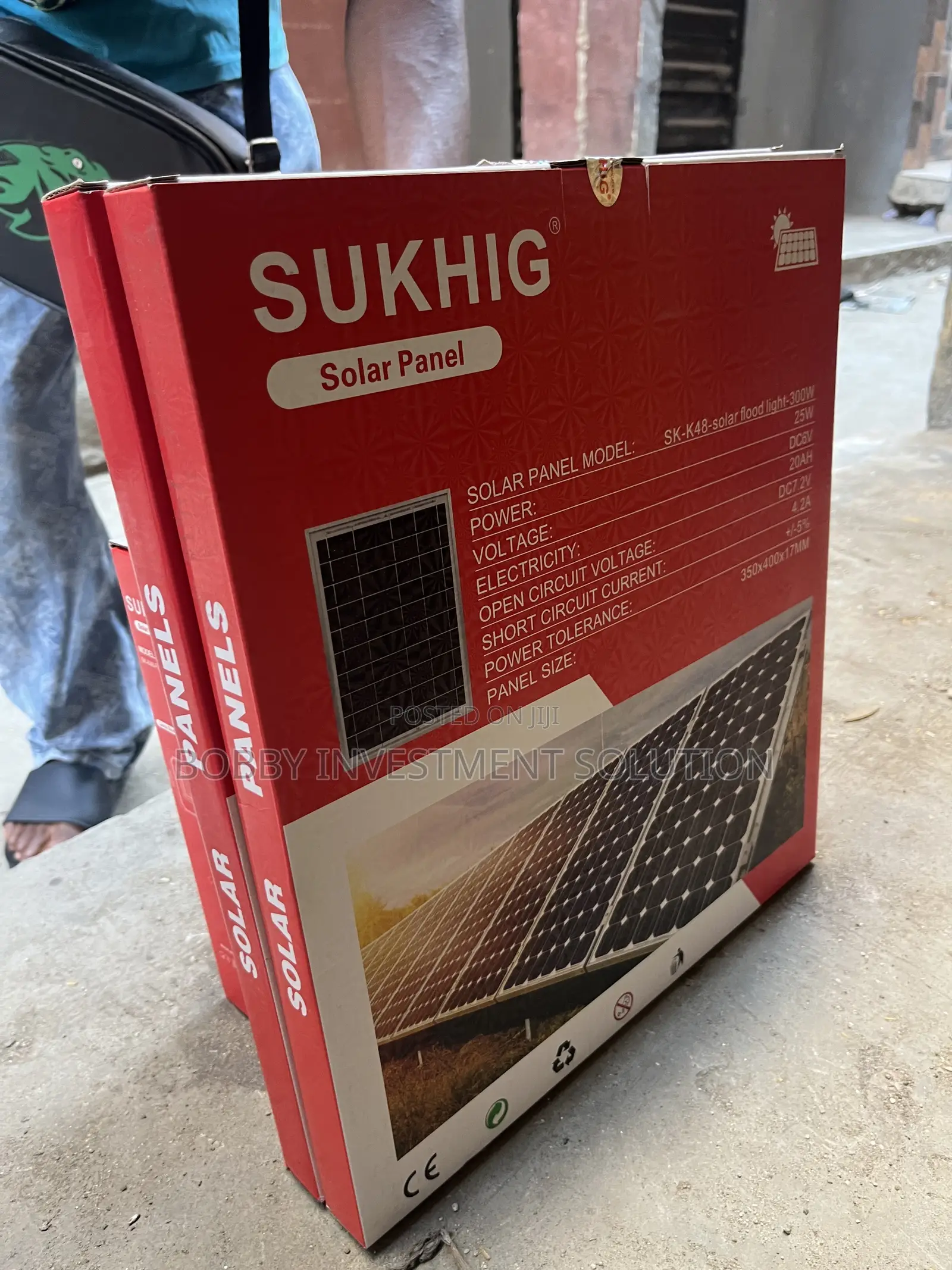 SUKHIG 300W Solar Flood Light Heavy-Duty LED
