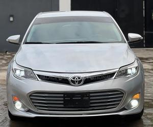 Toyota Avalon Limited Sedan FWD (3.5L 6cyl 6A) 2013 Silver
