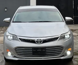 Toyota Avalon Limited Sedan FWD (3.5L 6cyl 6A) 2013 Silver