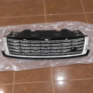 Range Rover Voque 2023 Front Grille