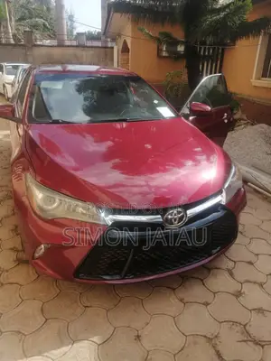 Toyota Camry SE 4dr Sedan (2.5L 4cyl 6A) 2016 Burgundy