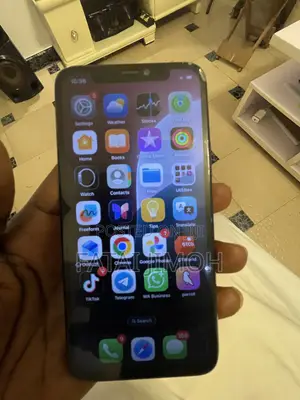 Apple iPhone 11 Pro 64 GB Gray