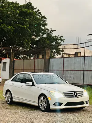Mercedes-Benz C300 2010 White