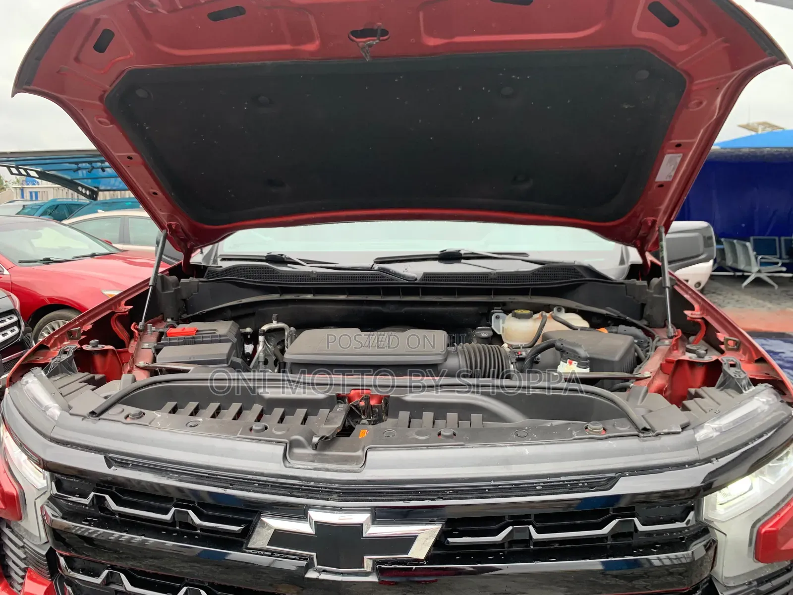 Chevrolet Silverado 2023 Red