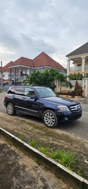 Mercedes-Benz GLK-Class 2012 Blue