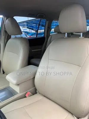 Toyota Highlander SE 2012 Black