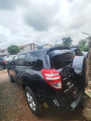 Toyota RAV4 2011 Blue