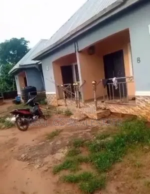 1bdrm Room & Parlour in 4Units In Issele Uku, Aniocha North for sale