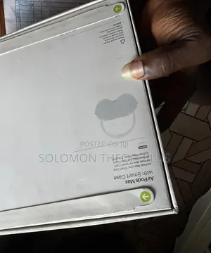 Open Box Apple AirPod Max