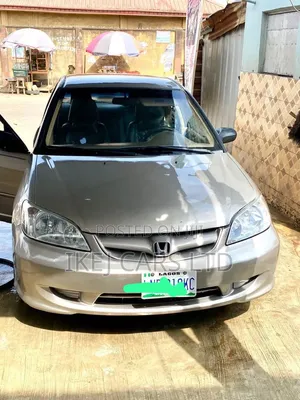 Honda Civic 2004 Gold