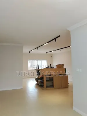 3bdrm Apartment in Oniru Estate, Victoria Island Extension for rent