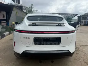 New Avatr 11 2025 White