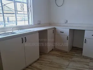 Laboratory Workstation Design and Construction