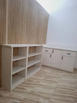 Laboratory Workstation Design and Construction