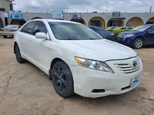 Toyota Camry LE 4dr Sedan (2.4L 4cyl 5A) 2008 White