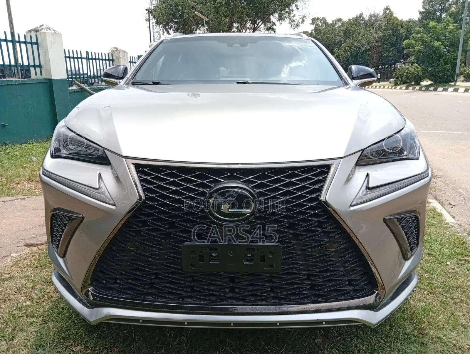 Lexus NX 2018 Gray