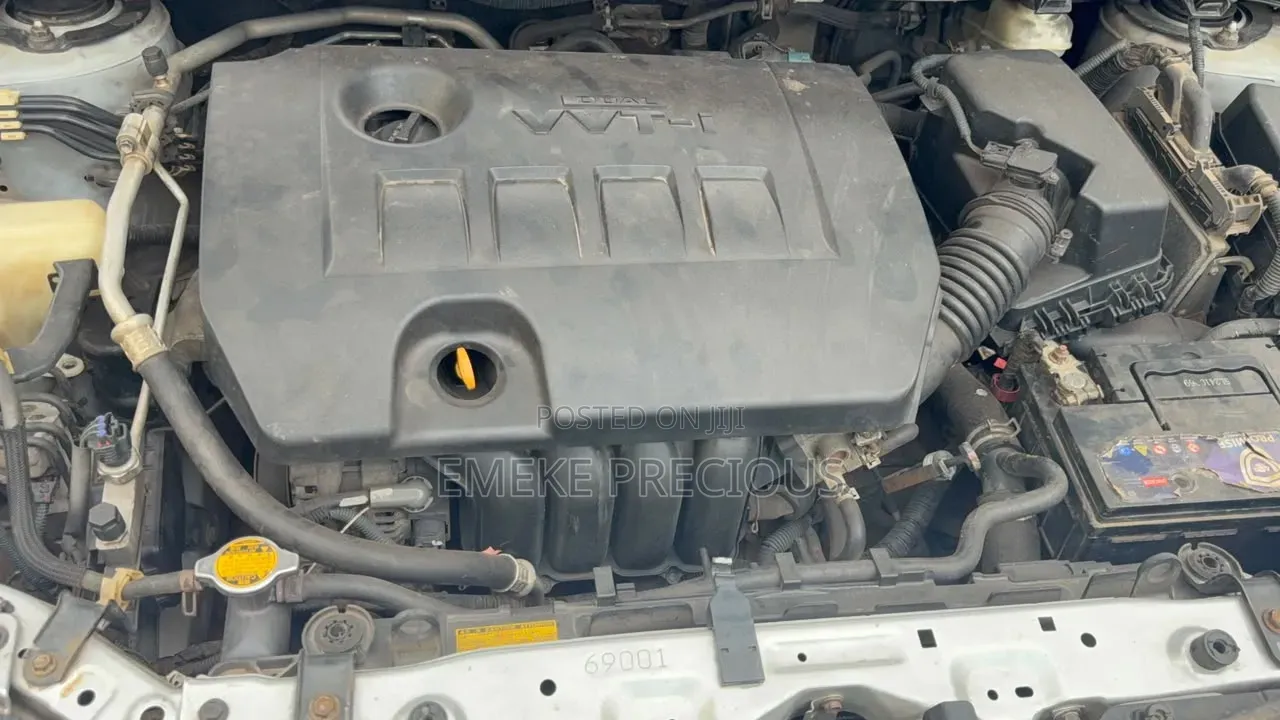 Toyota Corolla 2013 Silver
