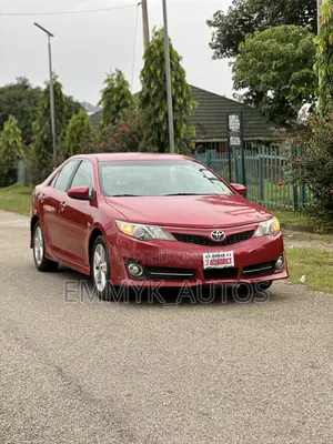 Toyota Camry SE 4dr Sedan (2.5L 4cyl 6A) 2013 Red