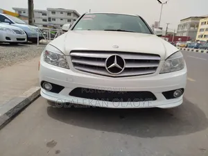 Mercedes-Benz C300 Sport Sedan AWD (3.0L 6cyl 7A) 2008 White