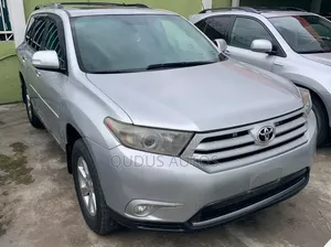 Toyota Highlander 2012 Silver