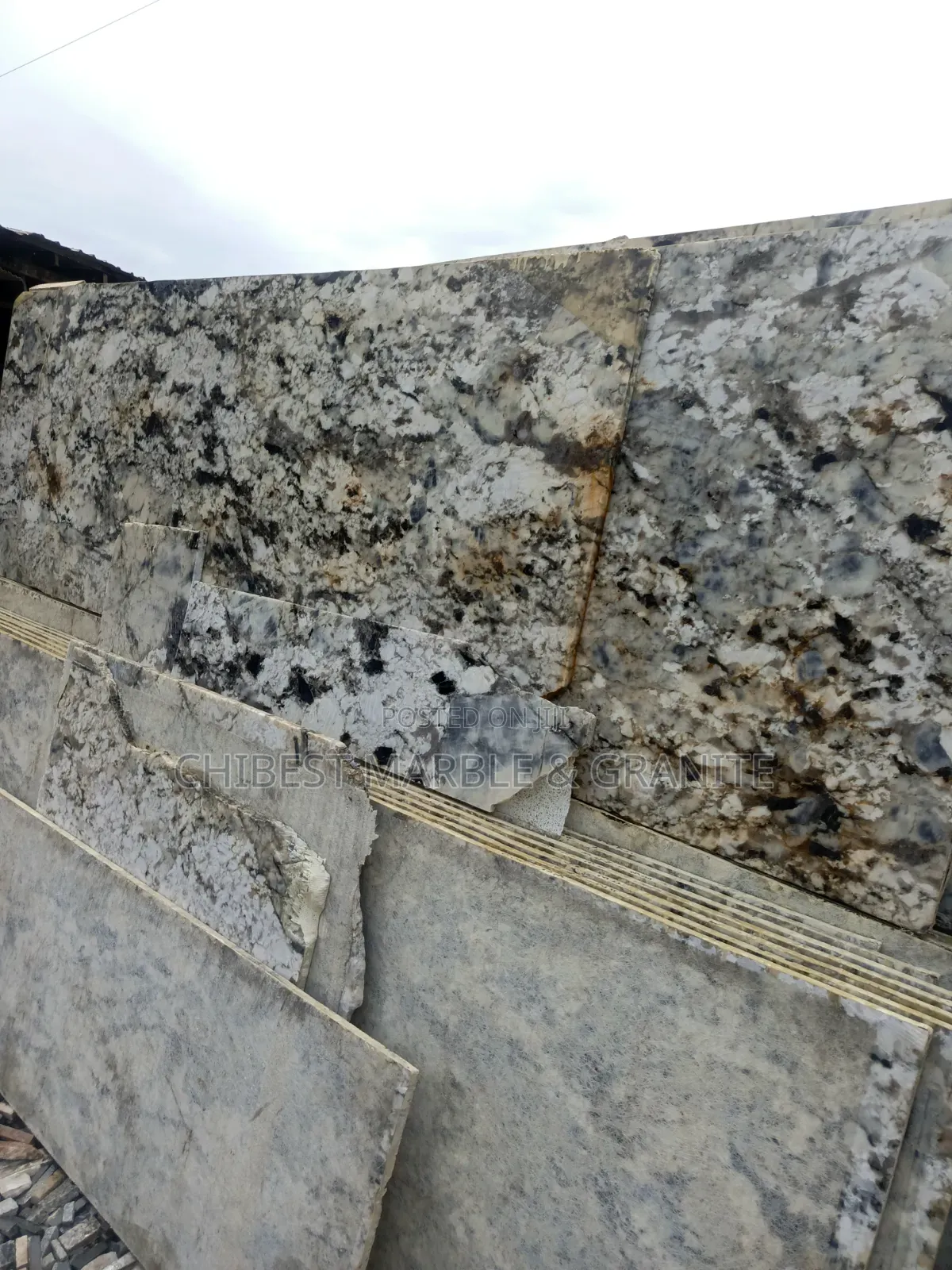Luxury Marble Slabs for Kitchen Countertop and Staircase Best Quality