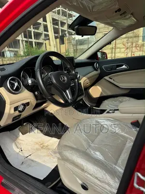 Mercedes-Benz GLA 250 2015 Red