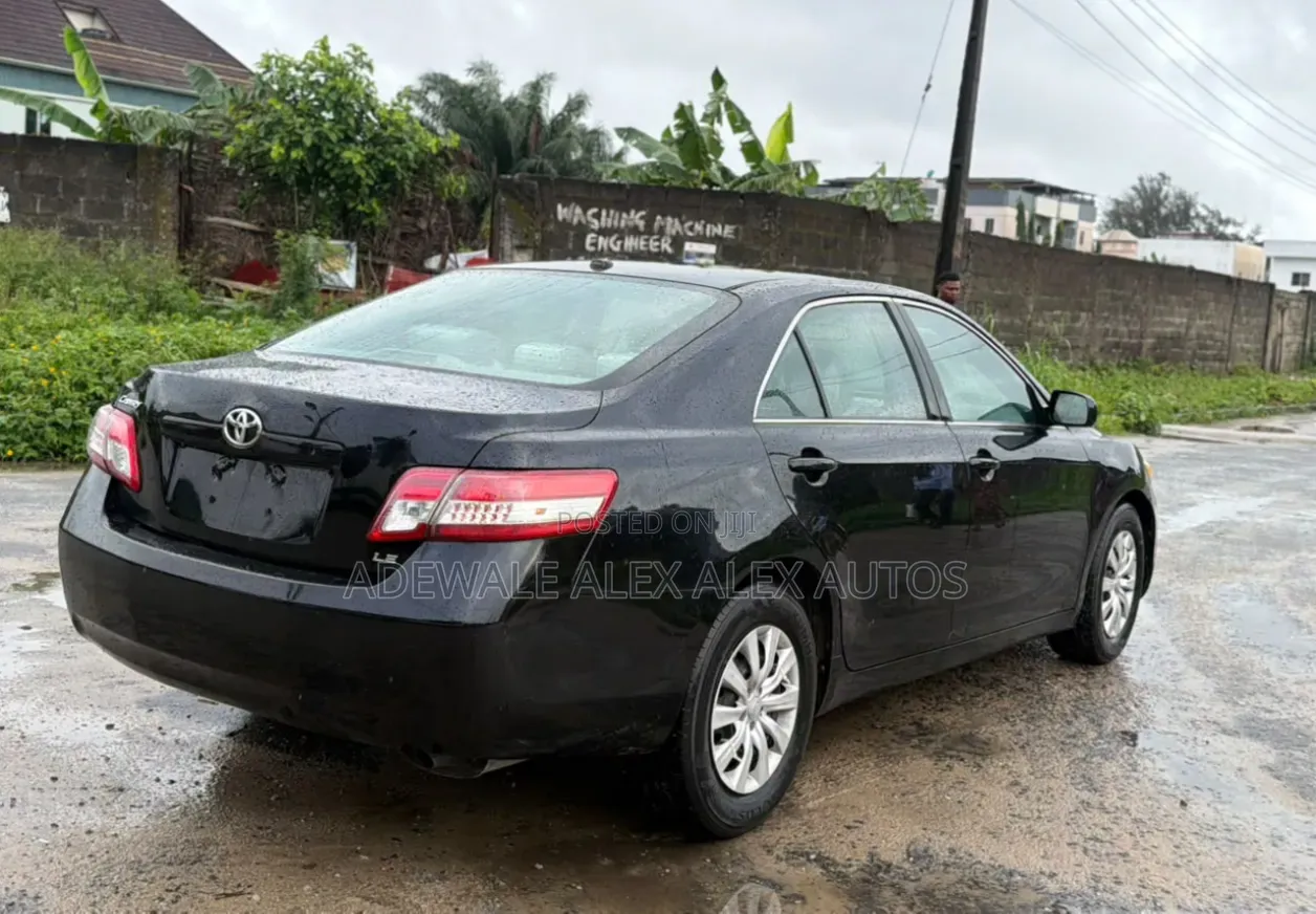 Toyota Camry 2010 Black