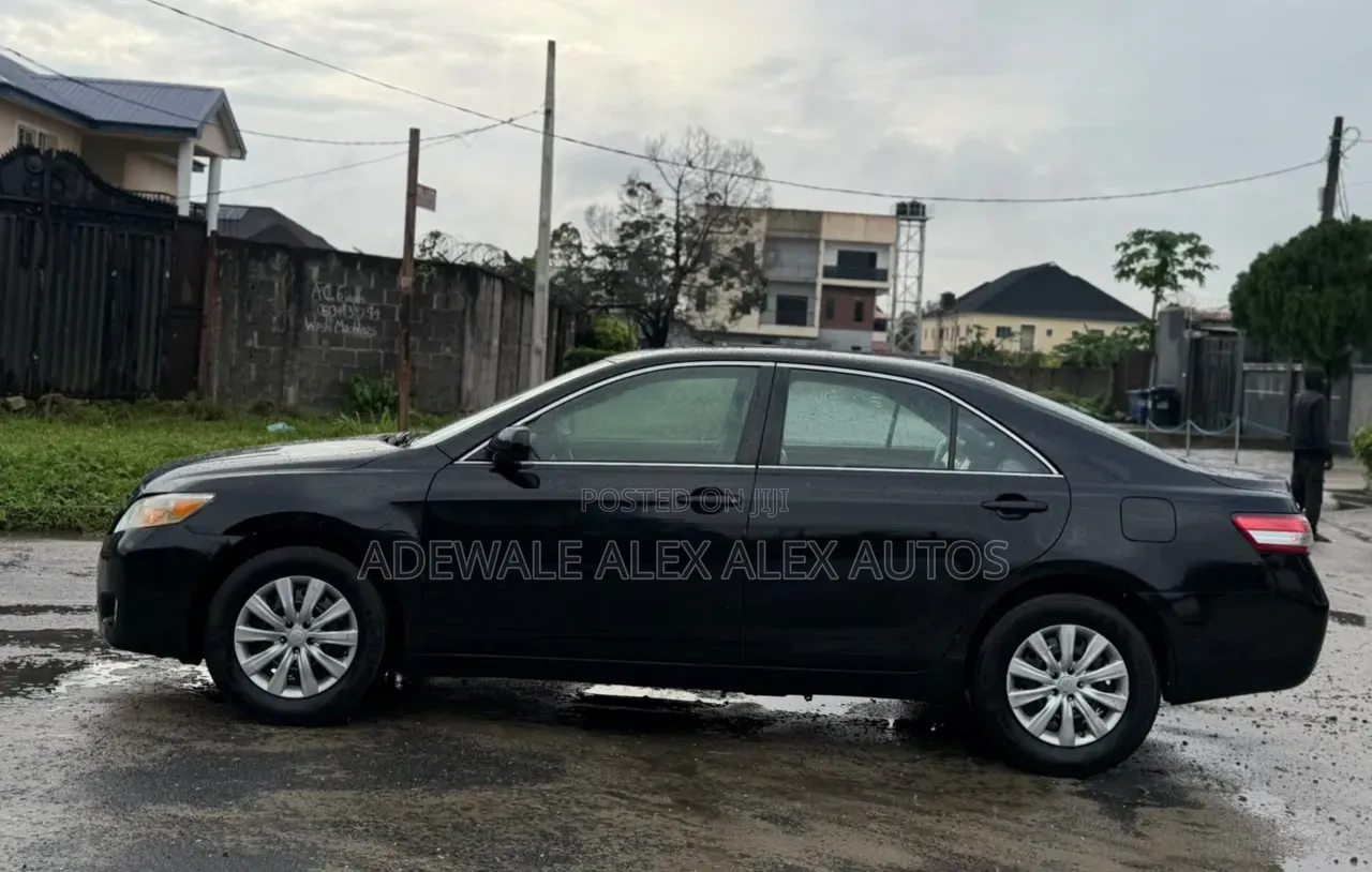 Toyota Camry 2010 Black