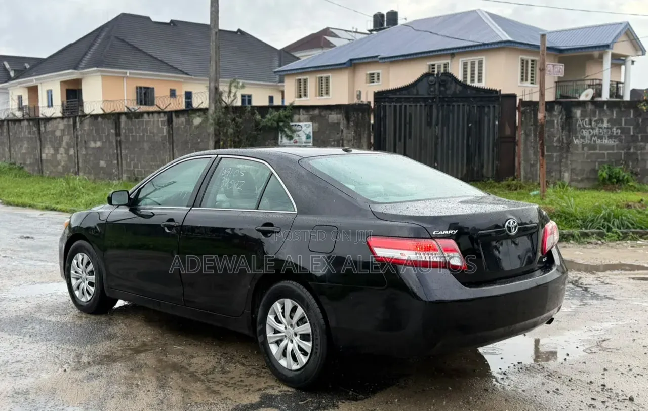 Toyota Camry 2010 Black