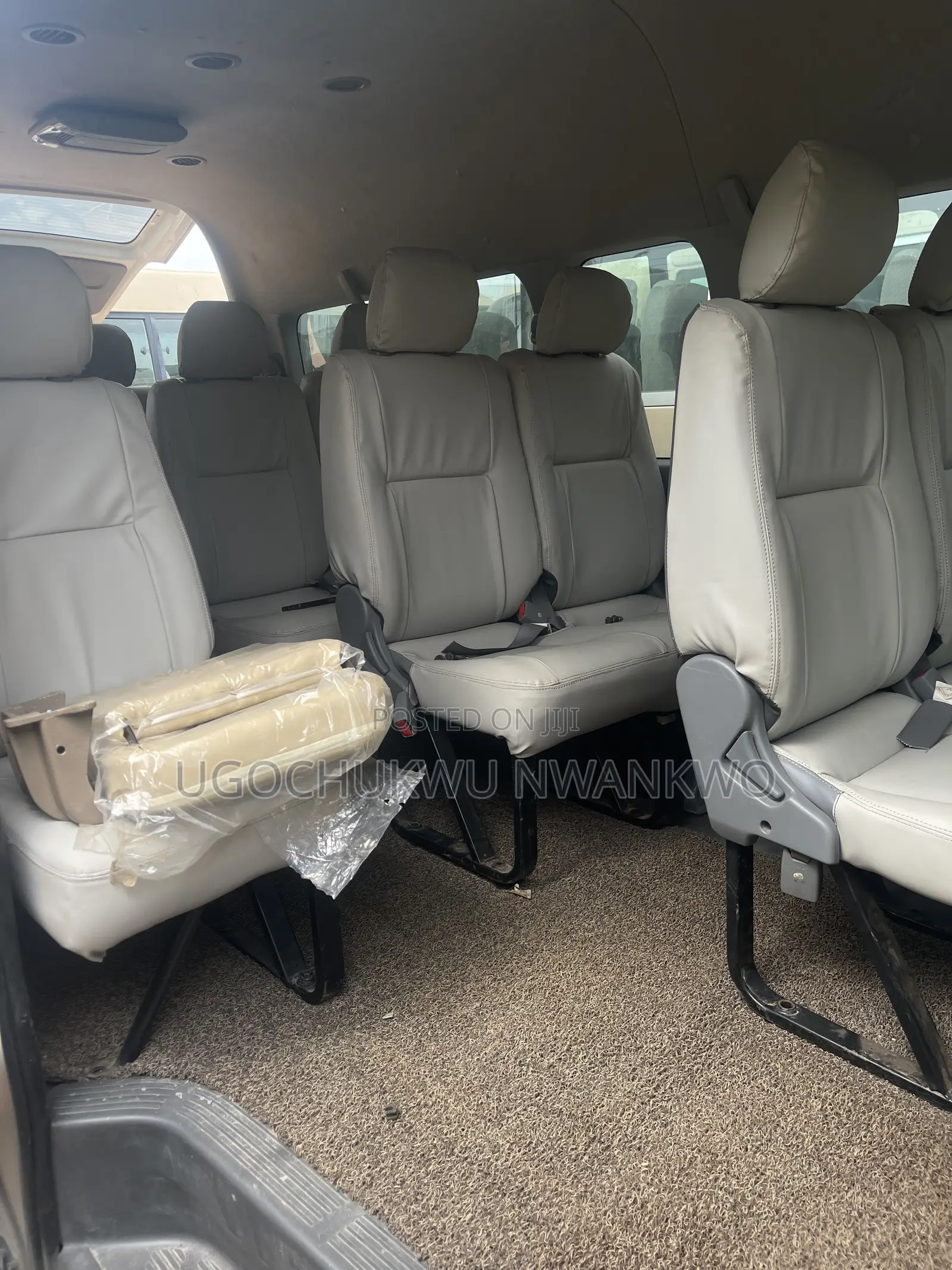 Toyota HiAce 2015 White