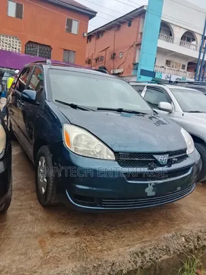 Toyota Sienna 2006 Blue