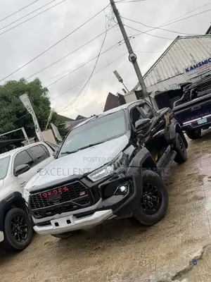 Toyota Hilux 2020 Black