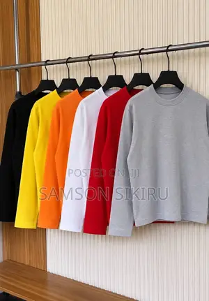Plain Longsleeve Roundneck Tshirt