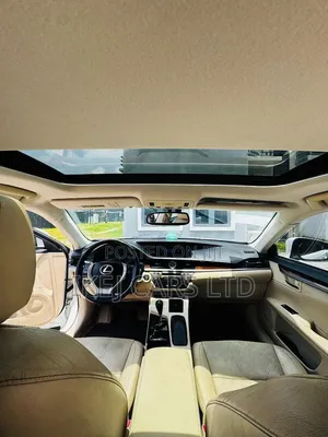 Lexus ES 2013 White