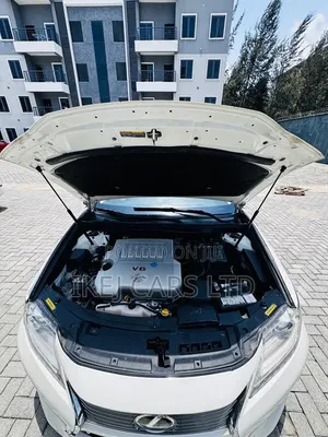 Lexus ES 2013 White
