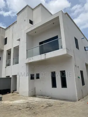 4bdrm Duplex in Idu Industrial for rent