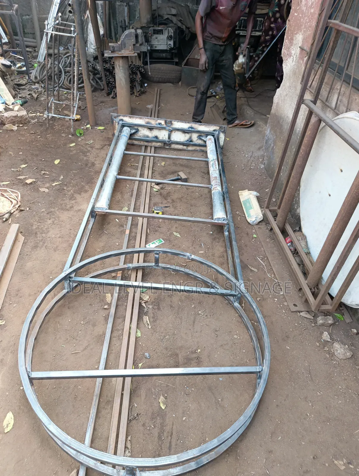 Pylon Build Up