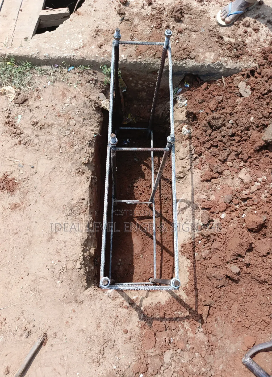 Pylon Build Up