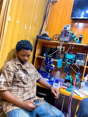 iPhone Samsung Phone Repair in Abuja