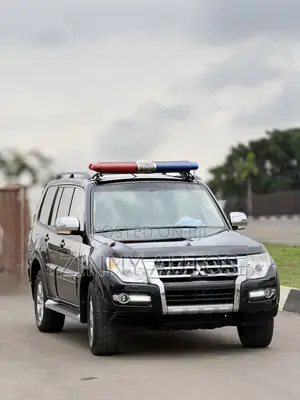 Mitsubishi Pajero 2019 Black
