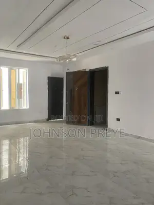 2bdrm Apartment in Lekki Phase 1 for sale