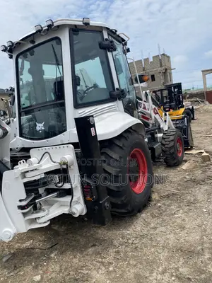 Bobcat Backhoe B730