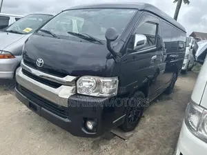 Toyota HiAce 2015 Black