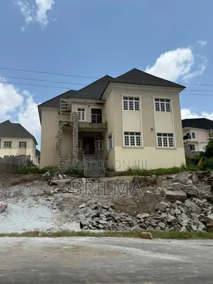 6bdrm Duplex in Guzape District for sale