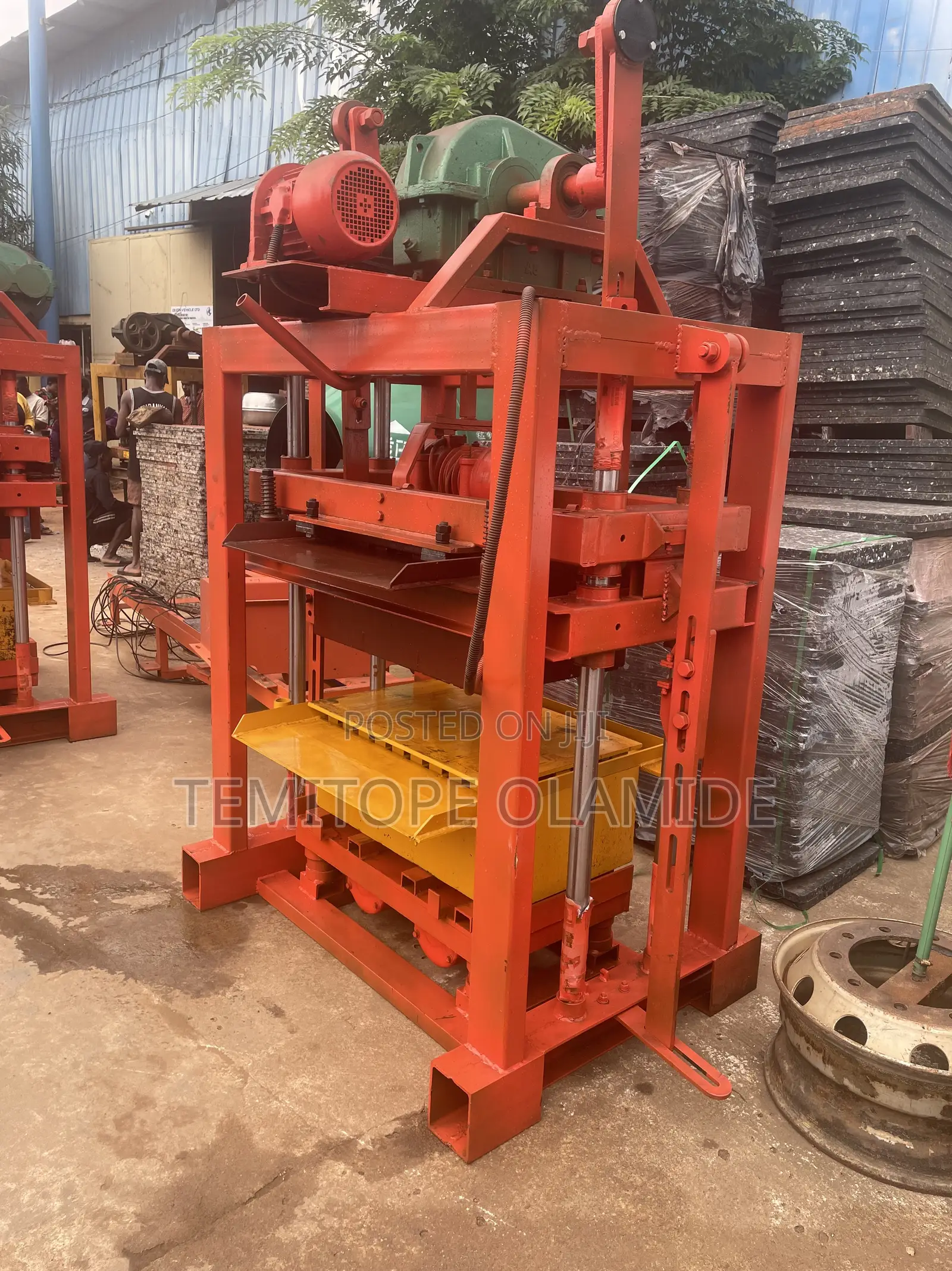 Block Moulding Machine