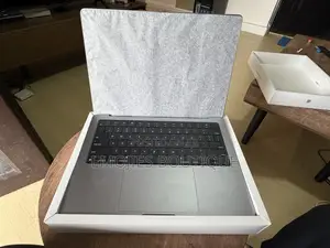 New Laptop Apple MacBook Pro 2023 M2 16GB Apple M2 SSD 1T