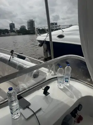 WaterProof Boat GPS-Tracker (Boat, Ships, Yatch) With Installation