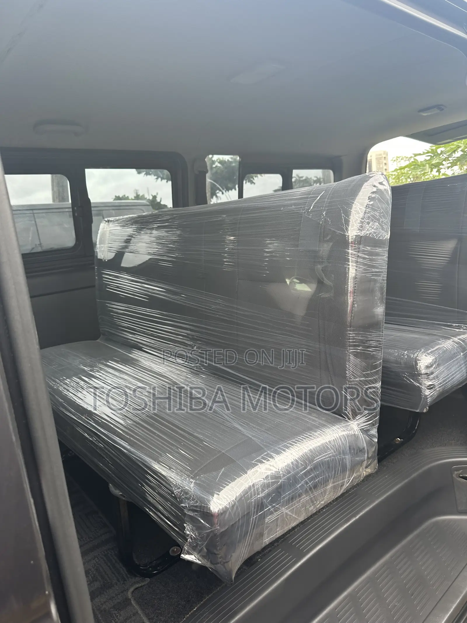 Toyota HiAce 2015 Black